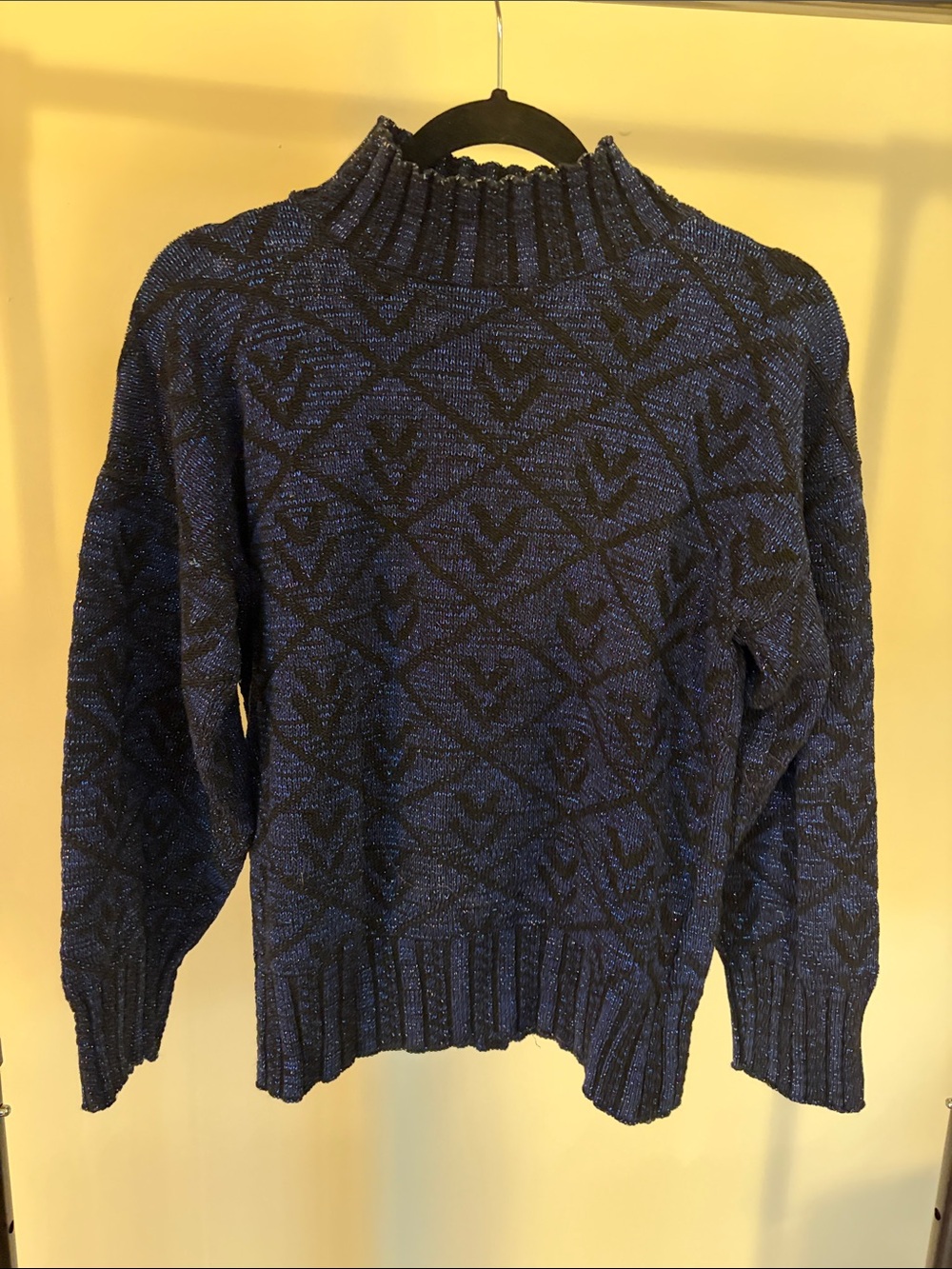 Vintage Mock Neck Sparkly Textured Knit Sweater in Navy and Black